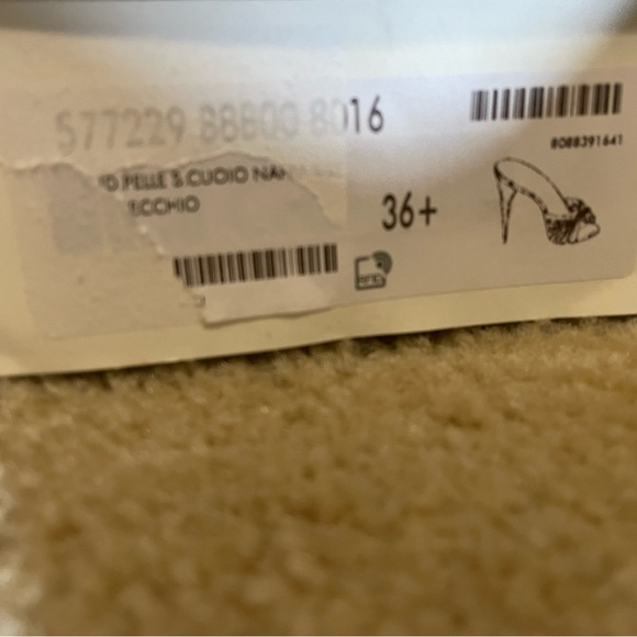 New! Gucci gold Crawford sandal slides - 6.5 - Picture 6 of 6